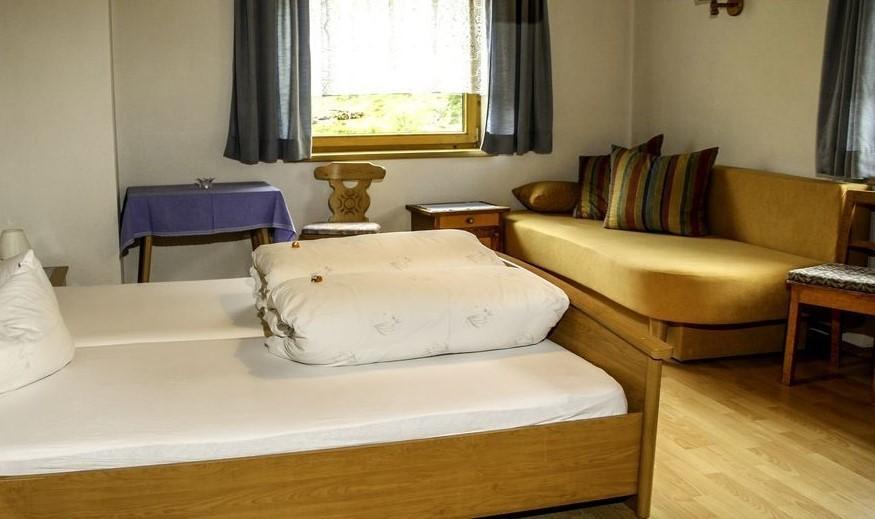 S' Ludwign Haus Apartman Sankt Leonhard im Pitztal Szoba fotó